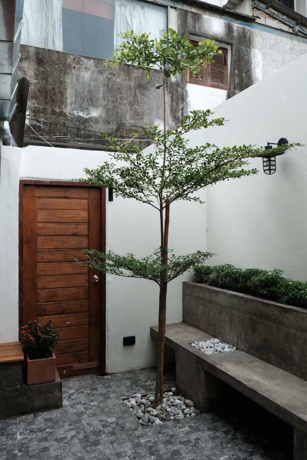 Slee Hostel Chiangmai (Adults Only) チエンマイ エクステリア 写真